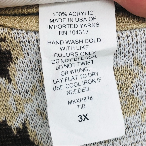 I am in love with Derek Tan and‎ brown knit sweater 3X - Picture 8 of 8